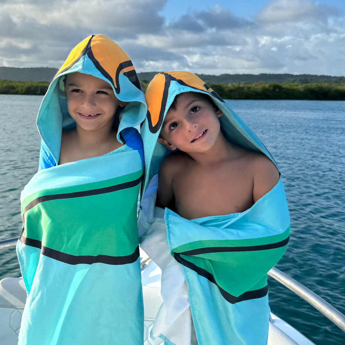 TOALLA CON CAPUCHA ZAPEROCO